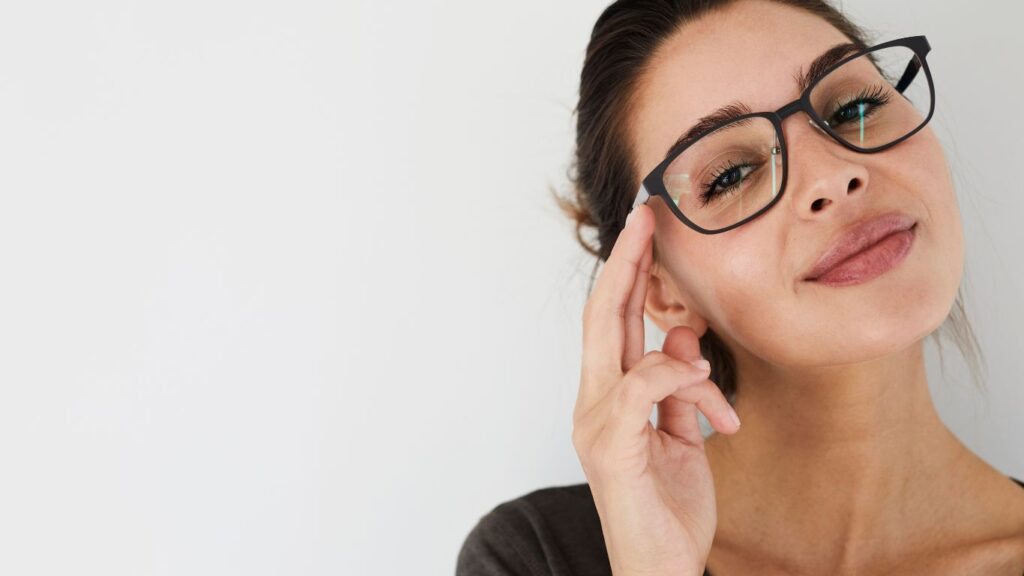 Resalta la belleza de tus ojos con magnificas monturas!